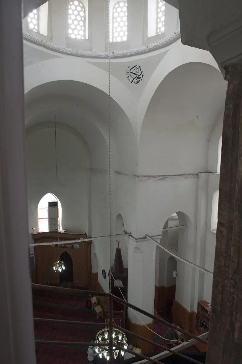 Der Minarett der Eski-Imaret-Moschee (Eski İmaret Camii) – Reiseführer für Istanbul